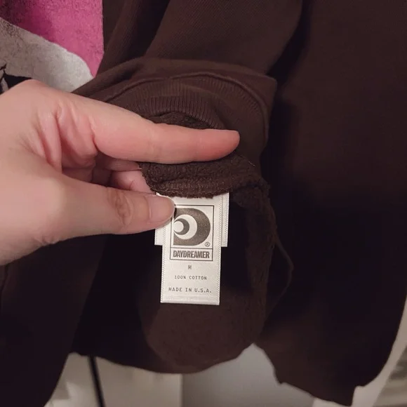 NWOT DAYDREAMER Elton John Heart Glasses BF Crew Coffee Quartz Sweatshirt Size M - Picture 7 of 13